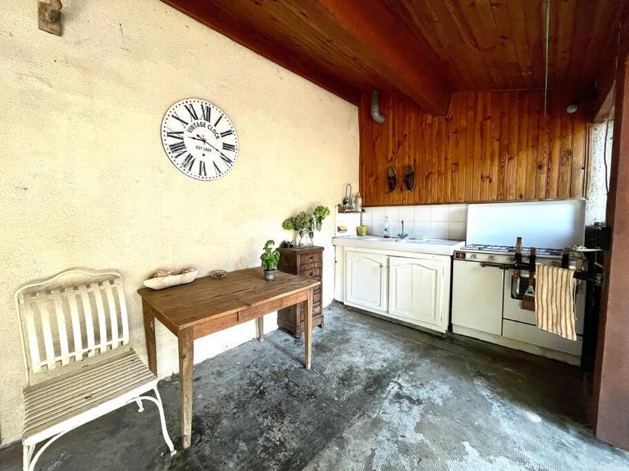 La Casa Del Papa - Maison Spacieuse Avec Jardin 돌 외부 사진